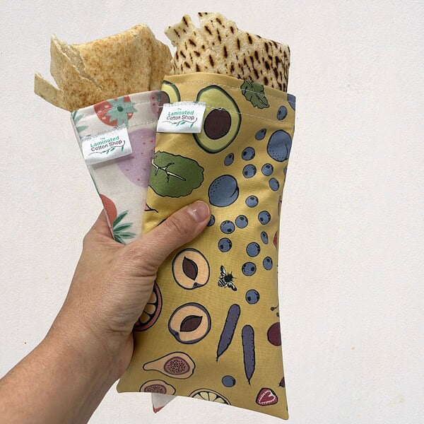 leamon-strawberry-wrap-bags-with-pitta-bread Reusable Snack Bag for wraps