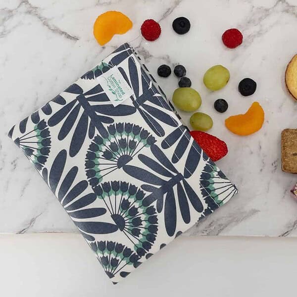 retro blue flowers snack bag