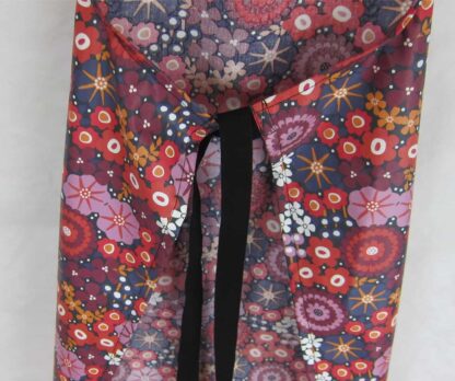 Apron waterproof red flowers - Image 7